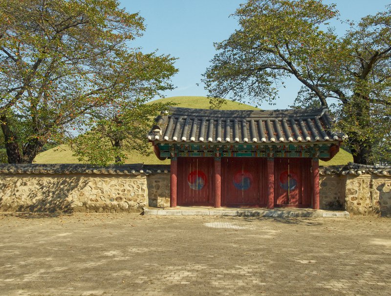 Gyeongju, Burial Mound